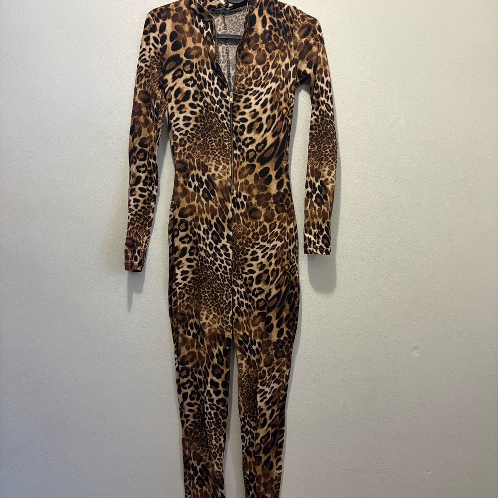 Fashion Nova Animal Print Bodysuit